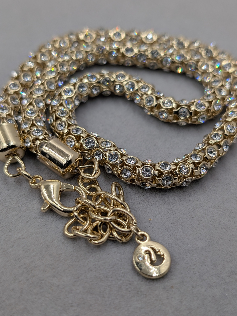 Gloria Vanderbilt Crystal Stone Mesh Gold Tone Necklace | 0131 - Picture 3 of 7